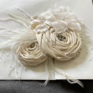 Rosette Feather Hair Clip